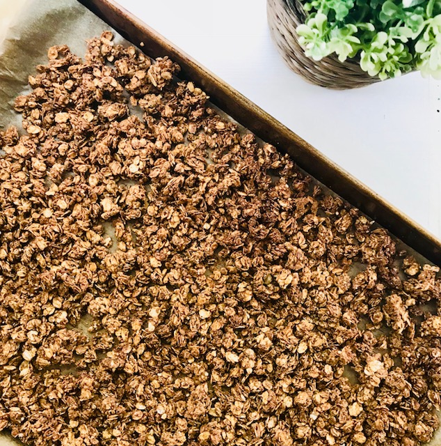 Homemade Gingerbread Granola Pan